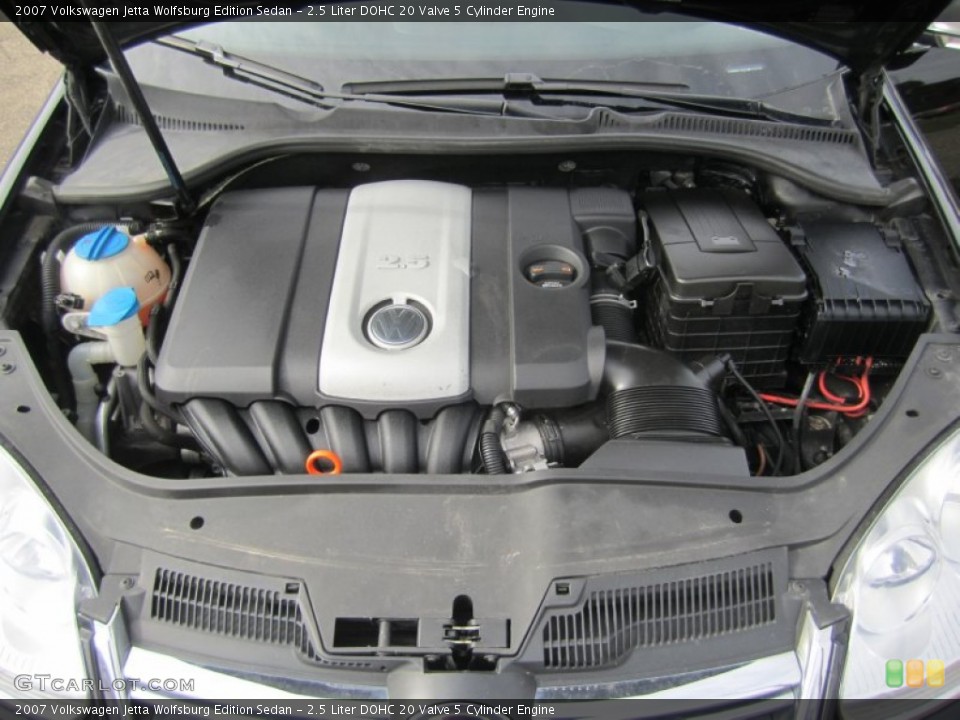 2.5 Liter DOHC 20 Valve 5 Cylinder Engine for the 2007 Volkswagen Jetta #77072574