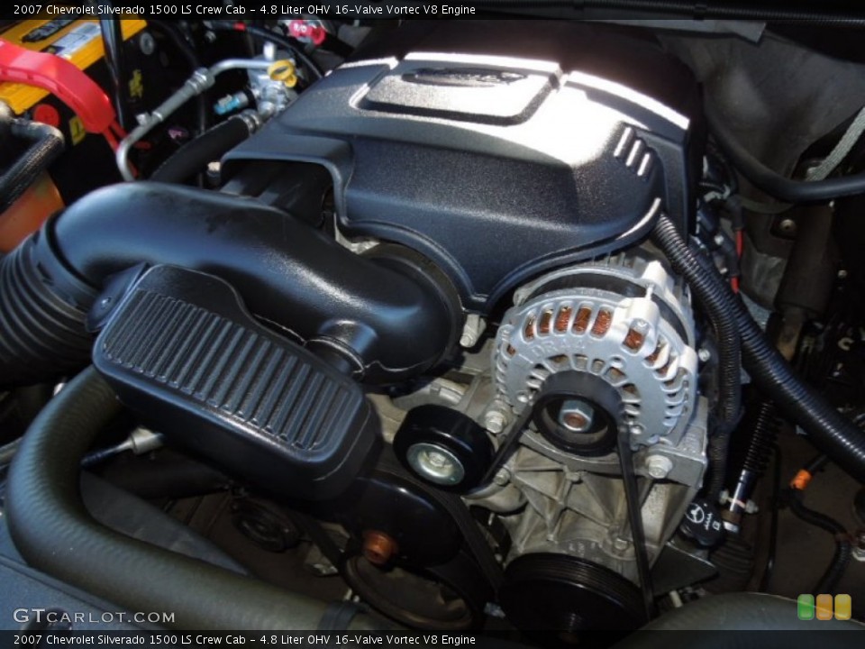 4.8 Liter OHV 16-Valve Vortec V8 Engine for the 2007 Chevrolet Silverado 1500 #77114762