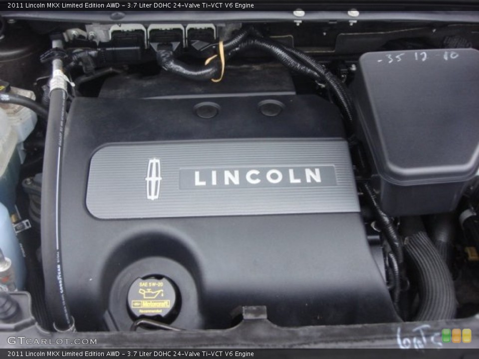 3.7 Liter DOHC 24-Valve Ti-VCT V6 Engine for the 2011 Lincoln MKX #77120990