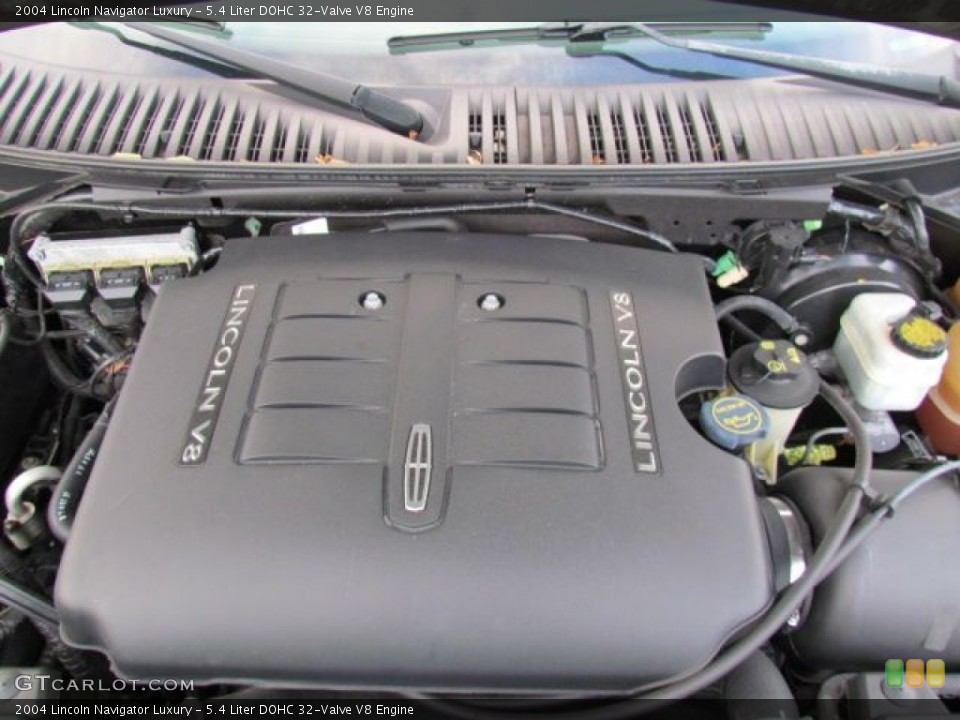 5.4 Liter DOHC 32-Valve V8 Engine for the 2004 Lincoln Navigator #77339744