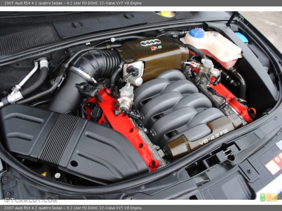 4.2 Liter FSI DOHC 32-Valve VVT V8 2007 Audi RS4 Engine