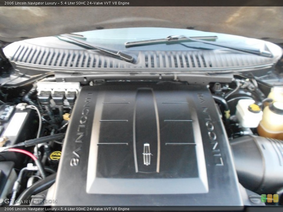 5.4 Liter SOHC 24-Valve VVT V8 Engine for the 2006 Lincoln Navigator #77414314