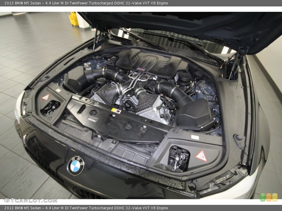 4.4 Liter M DI TwinPower Turbocharged DOHC 32-Valve VVT V8 Engine for the 2013 BMW M5 #77551490