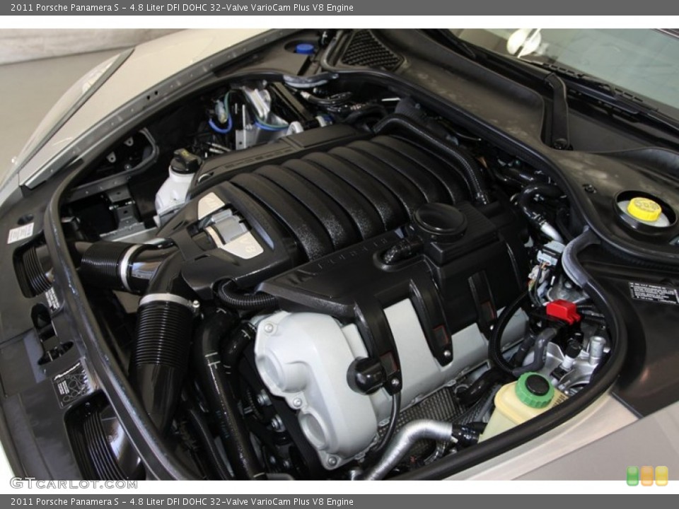 4.8 Liter DFI DOHC 32-Valve VarioCam Plus V8 Engine for the 2011 Porsche Panamera #77725044