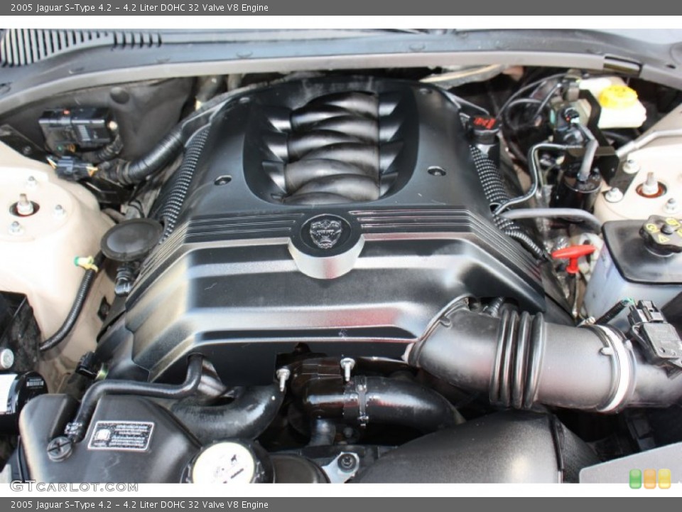 4.2 Liter DOHC 32 Valve V8 Engine for the 2005 Jaguar S-Type #77756906