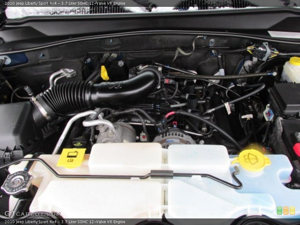 3.7 Liter SOHC 12-Valve V6 2010 Jeep Liberty Engine