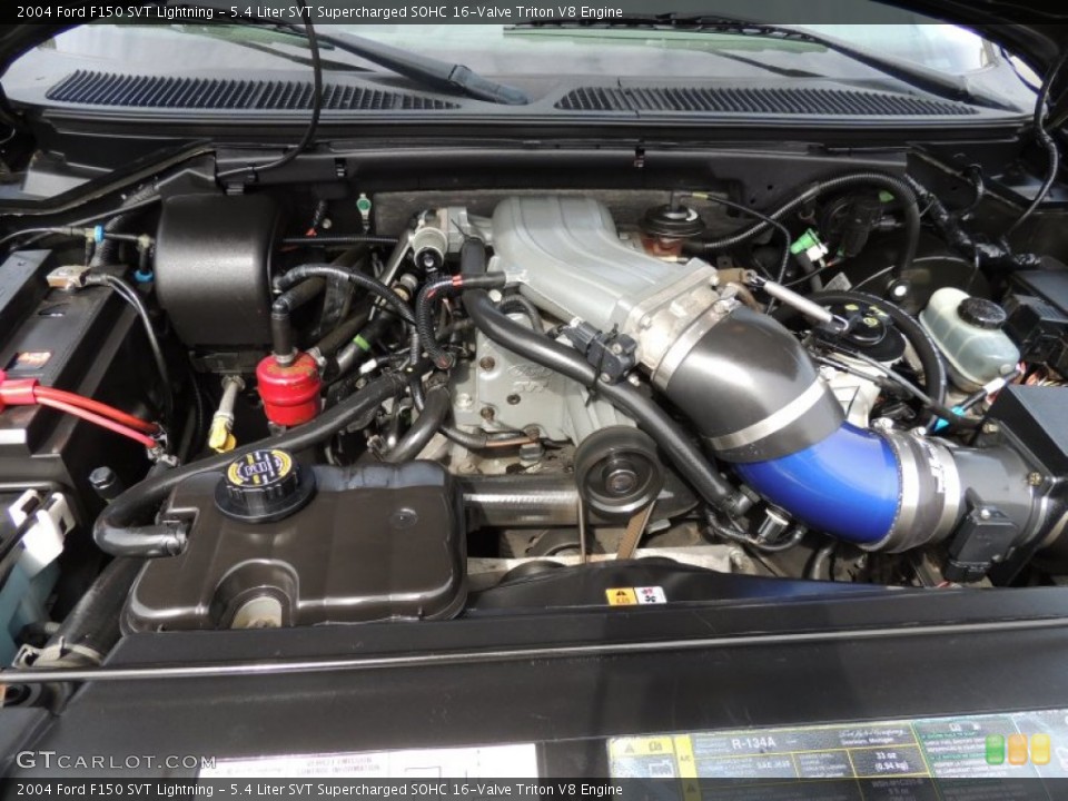 5.4 Liter SVT Supercharged SOHC 16-Valve Triton V8 2004 Ford F150 Engine