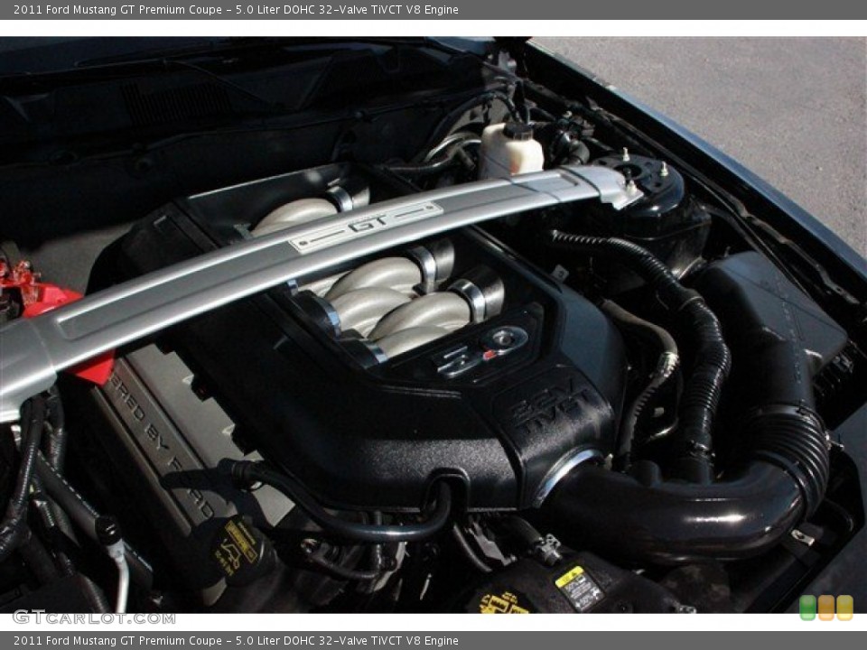 5.0 Liter DOHC 32-Valve TiVCT V8 Engine for the 2011 Ford Mustang #78089786
