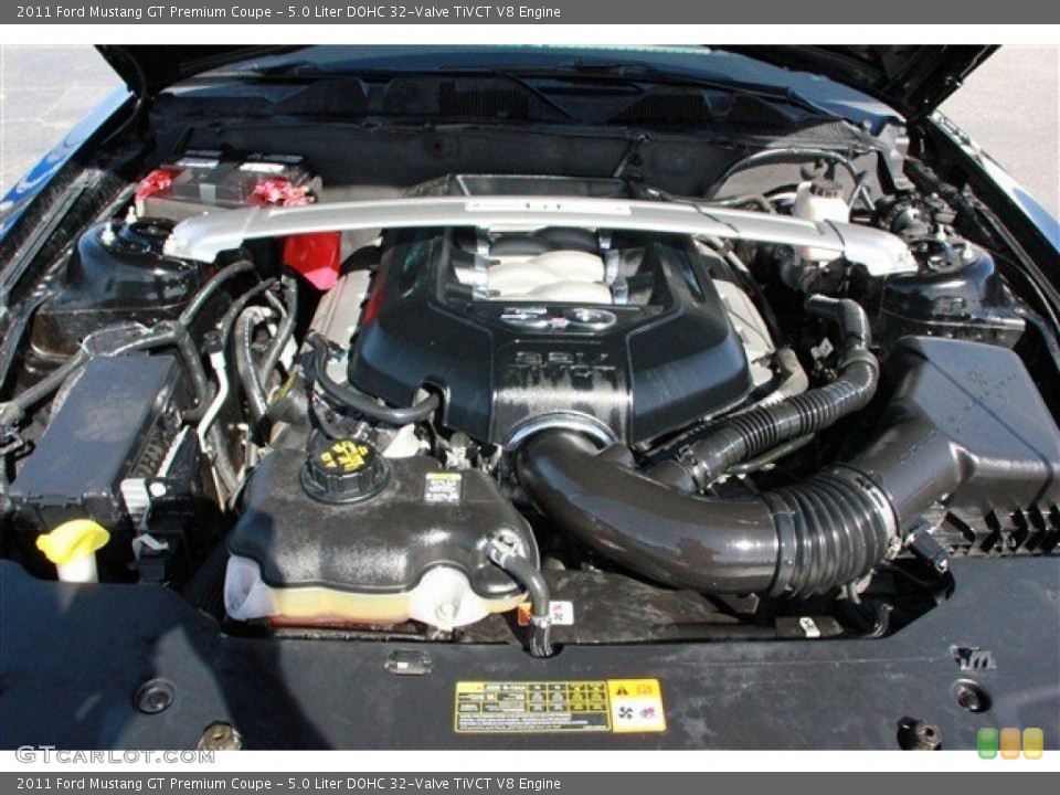 5.0 Liter DOHC 32-Valve TiVCT V8 Engine for the 2011 Ford Mustang #78090407