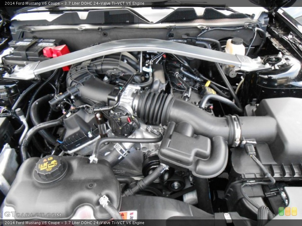 3.7 Liter DOHC 24-Valve Ti-VCT V6 Engine for the 2014 Ford Mustang #78145754