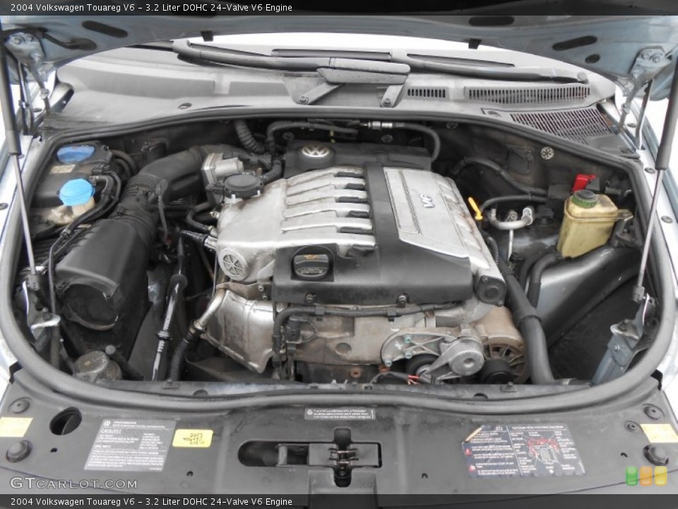 3.2 Liter DOHC 24-Valve V6 Engine for the 2004 Volkswagen Touareg #78237815