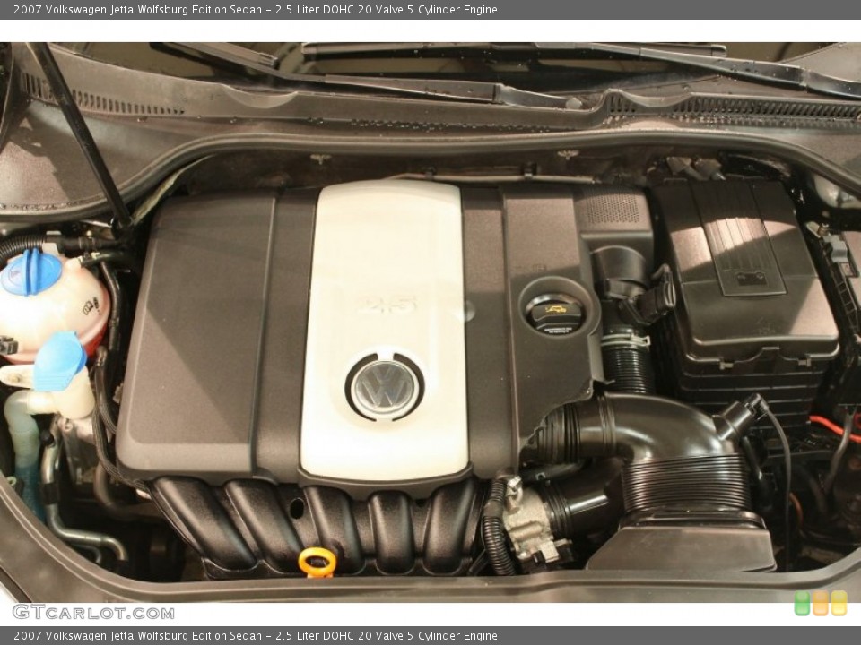 2.5 Liter DOHC 20 Valve 5 Cylinder Engine for the 2007 Volkswagen Jetta #78269333