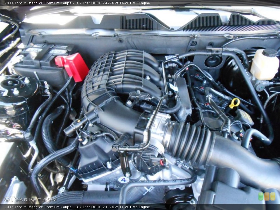 3.7 Liter DOHC 24-Valve Ti-VCT V6 Engine for the 2014 Ford Mustang #78370068