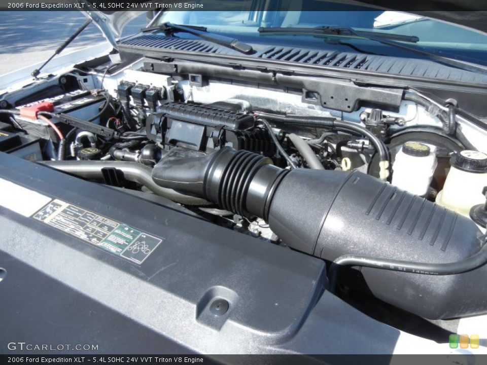 5.4L SOHC 24V VVT Triton V8 Engine for the 2006 Ford Expedition #78382676