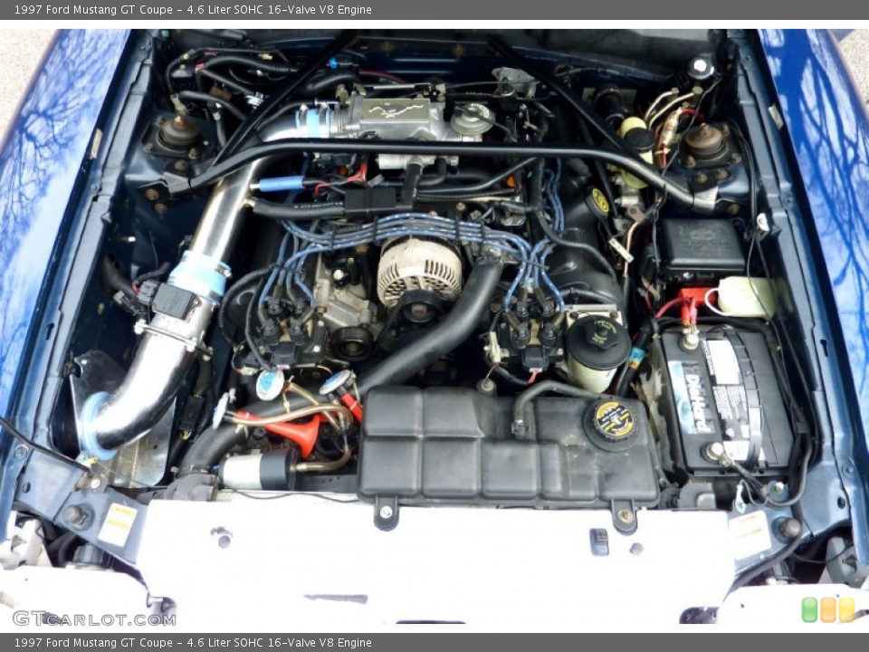 4.6 Liter SOHC 16-Valve V8 1997 Ford Mustang Engine