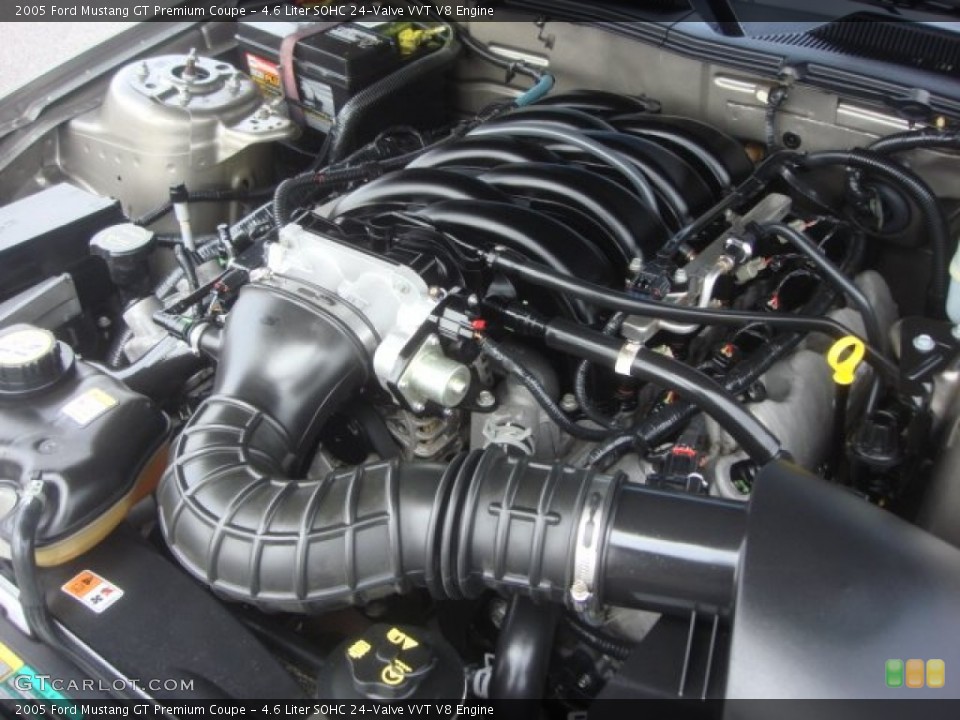4.6 Liter SOHC 24-Valve VVT V8 Engine for the 2005 Ford Mustang #78675406
