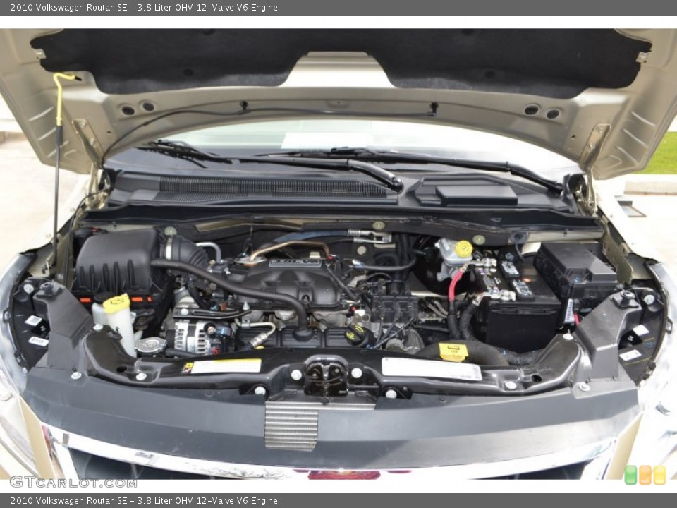 3.8 Liter OHV 12-Valve V6 Engine for the 2010 Volkswagen Routan #78691228