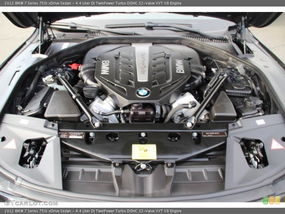 4.4 Liter DI TwinPower Turbo DOHC 32-Valve VVT V8 Engine for the 2012 BMW 7 Series #78891738