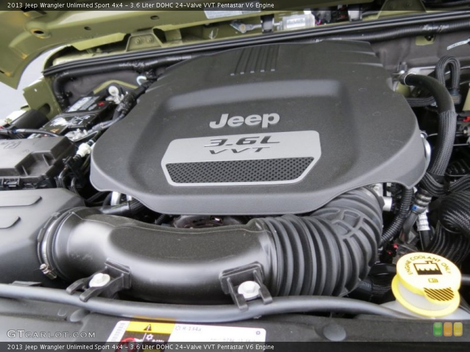 3.6 Liter DOHC 24-Valve VVT Pentastar V6 Engine for the 2013 Jeep Wrangler Unlimited #78931553