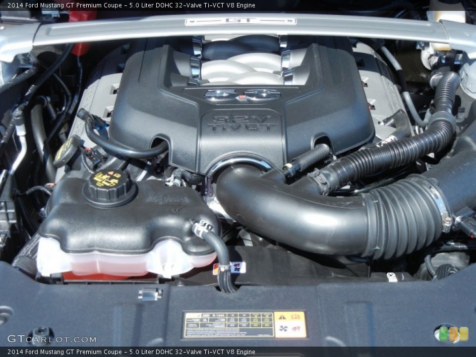 5.0 Liter DOHC 32-Valve Ti-VCT V8 Engine for the 2014 Ford Mustang #79035202