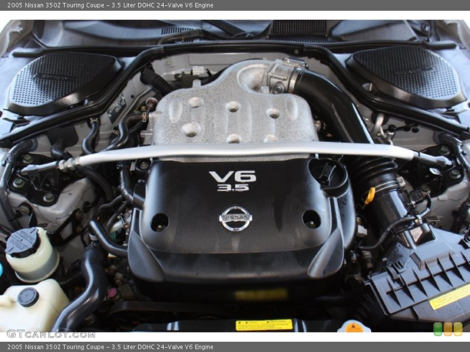 3.5 Liter DOHC 24-Valve V6 Engine for the 2005 Nissan 350Z #79383622