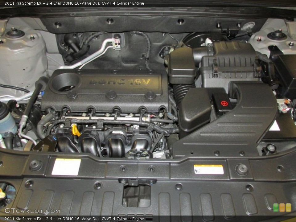2.4 Liter DOHC 16-Valve Dual CVVT 4 Cylinder 2011 Kia Sorento Engine