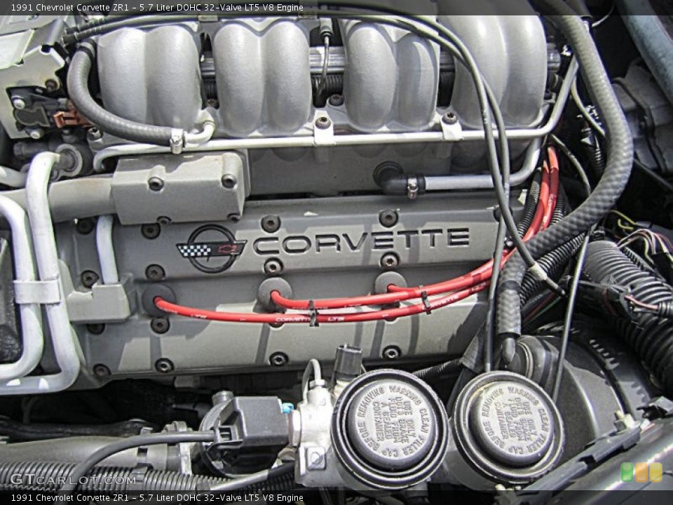 5.7 Liter DOHC 32-Valve LT5 V8 Engine for the 1991 Chevrolet Corvette #79757807