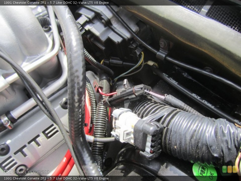 5.7 Liter DOHC 32-Valve LT5 V8 Engine for the 1991 Chevrolet Corvette #79759972