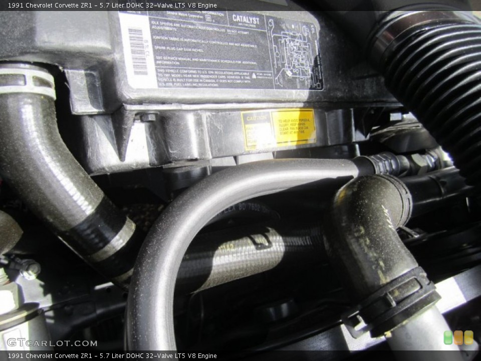 5.7 Liter DOHC 32-Valve LT5 V8 Engine for the 1991 Chevrolet Corvette #79760052