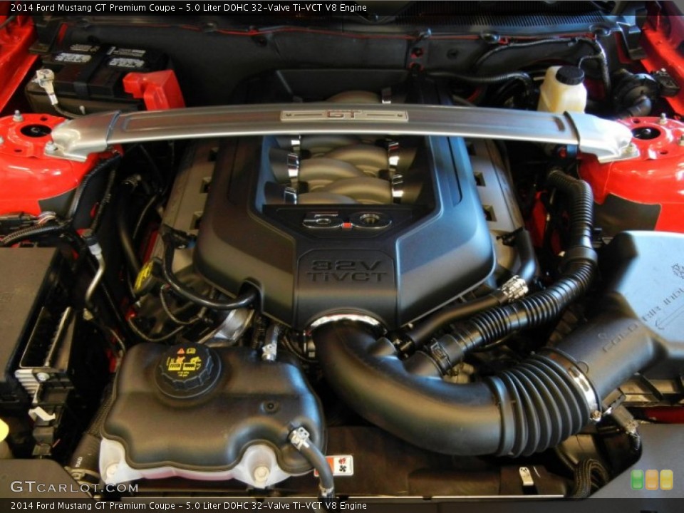 5.0 Liter DOHC 32-Valve Ti-VCT V8 Engine for the 2014 Ford Mustang #79859102
