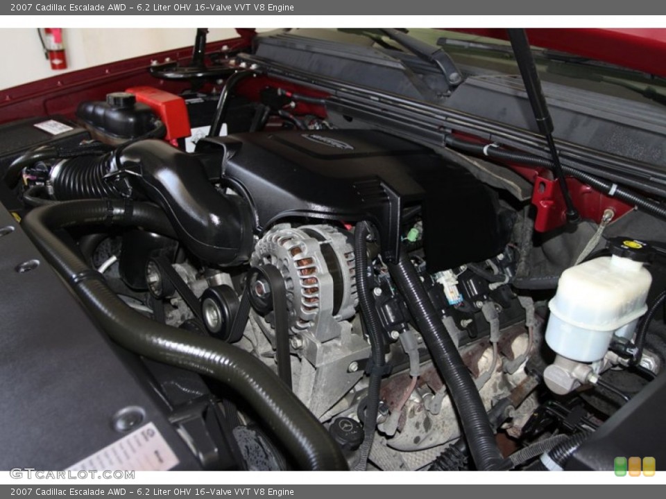 6.2 Liter OHV 16-Valve VVT V8 Engine for the 2007 Cadillac Escalade #80189365