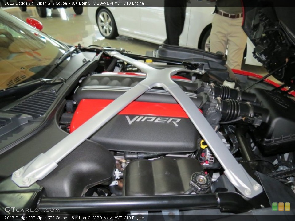 8.4 Liter OHV 20-Valve VVT V10 Engine for the 2013 Dodge SRT Viper #80467393