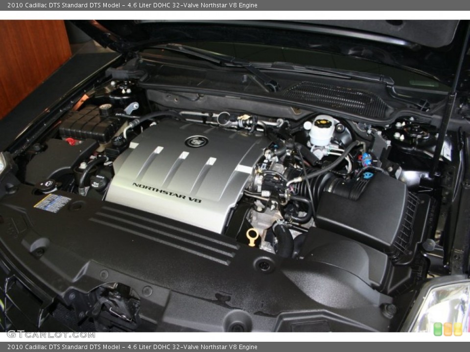 4.6 Liter DOHC 32-Valve Northstar V8 2010 Cadillac DTS Engine
