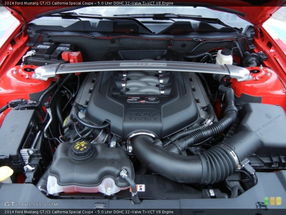 5.0 Liter DOHC 32-Valve Ti-VCT V8 Engine for the 2014 Ford Mustang #80795156