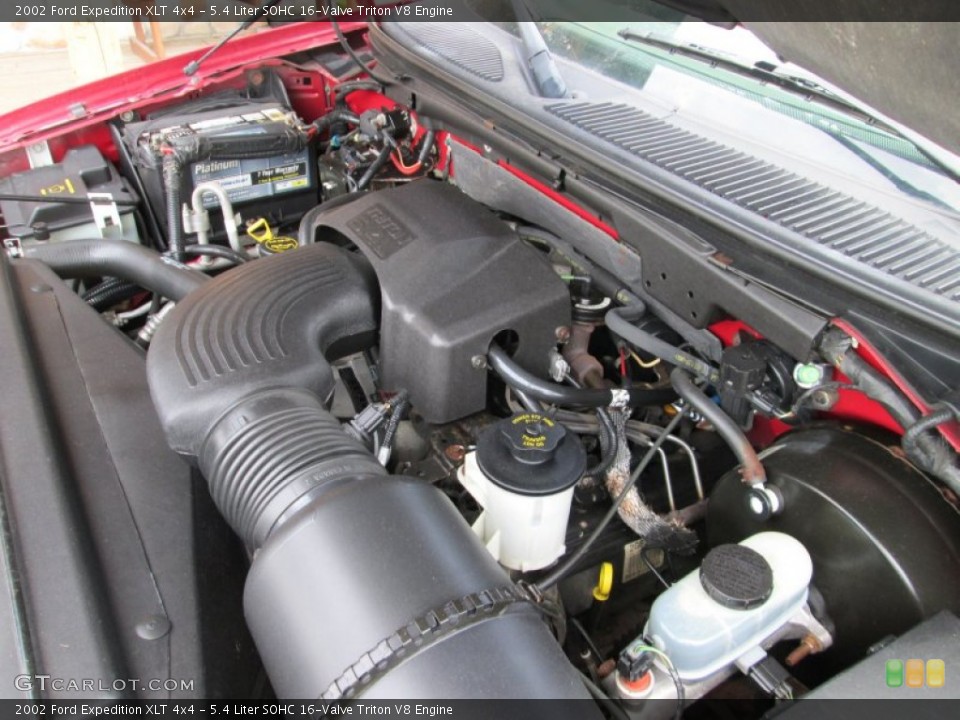 5.4 Liter SOHC 16-Valve Triton V8 Engine for the 2002 Ford Expedition #80856139