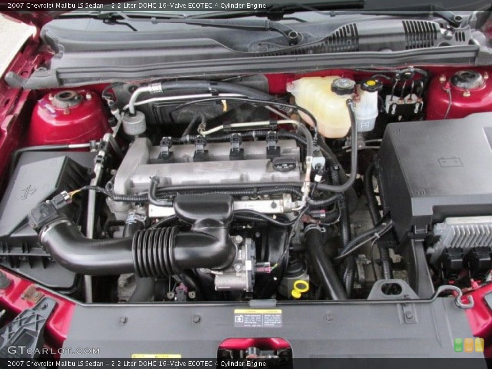 2.2 Liter DOHC 16-Valve ECOTEC 4 Cylinder 2007 Chevrolet Malibu Engine