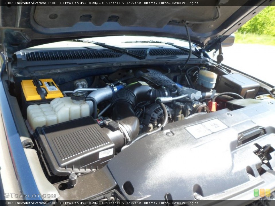 6.6 Liter OHV 32-Valve Duramax Turbo-Diesel V8 2002 Chevrolet Silverado 3500 Engine