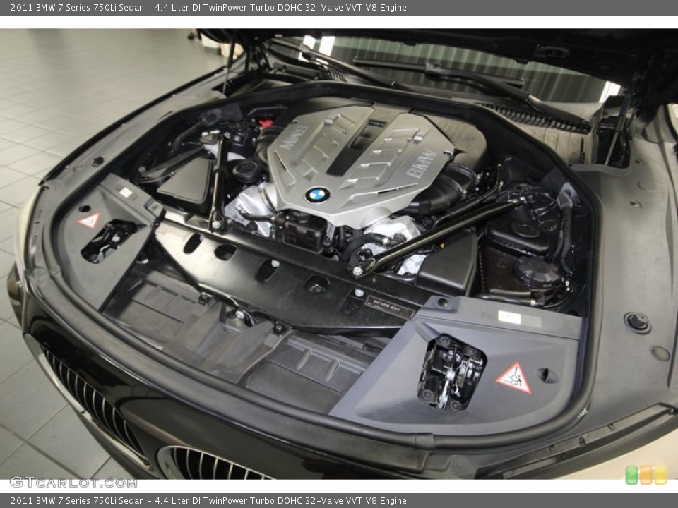 4.4 Liter DI TwinPower Turbo DOHC 32-Valve VVT V8 Engine for the 2011 BMW 7 Series #81428538