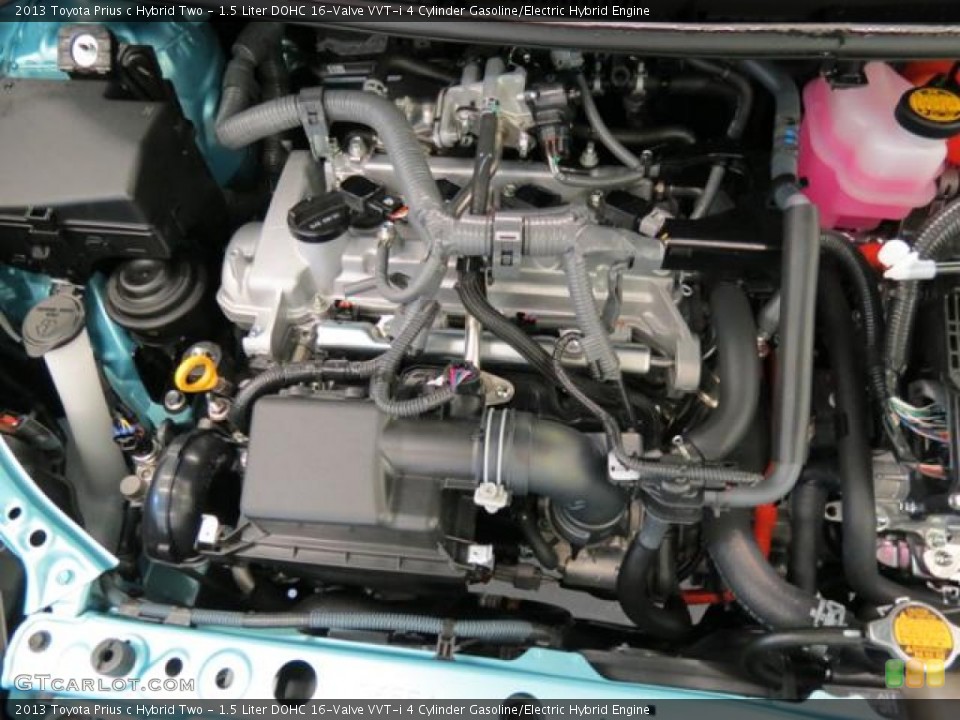 1.5 Liter DOHC 16-Valve VVT-i 4 Cylinder Gasoline/Electric Hybrid Engine for the 2013 Toyota Prius c #82077190