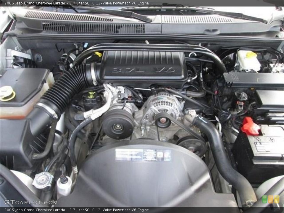 3.7 Liter SOHC 12-Valve Powertech V6 Engine for the 2006 Jeep Grand Cherokee #82530120