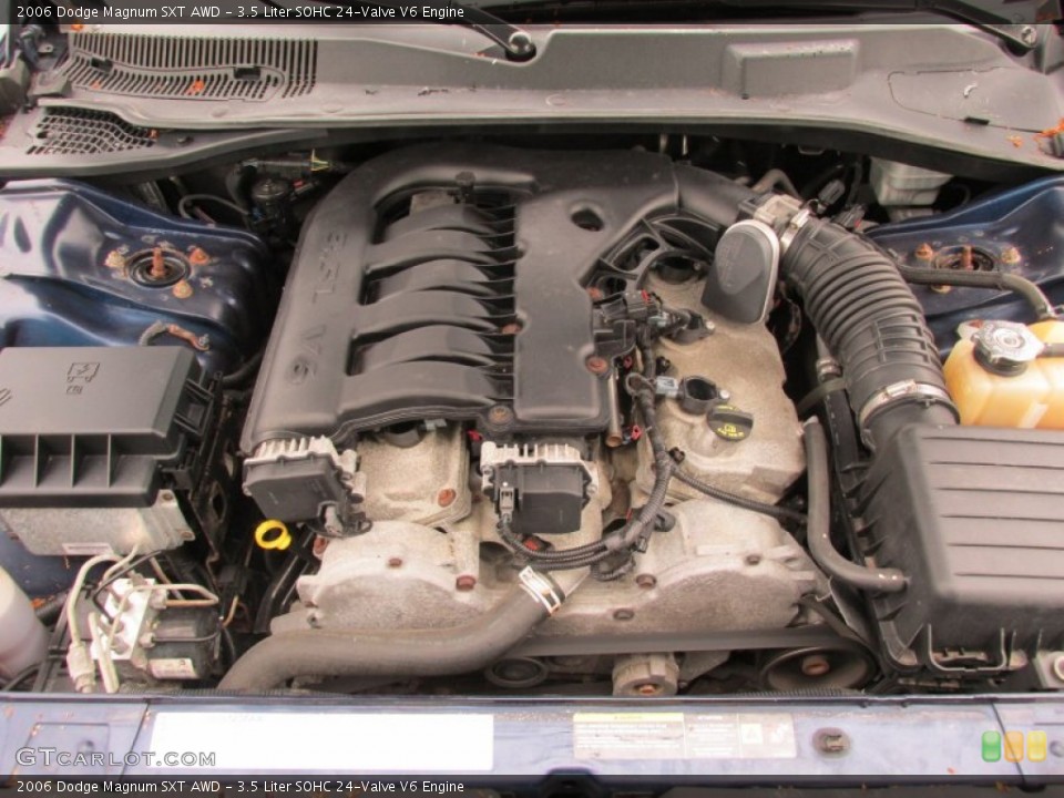 3.5 Liter SOHC 24-Valve V6 Engine for the 2006 Dodge Magnum #82966214