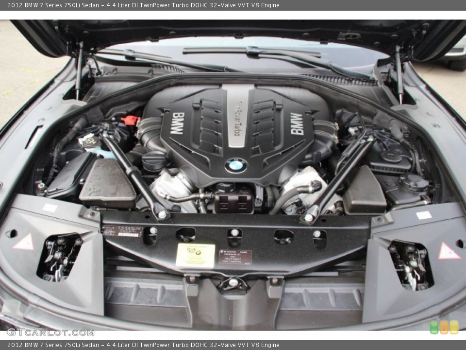 4.4 Liter DI TwinPower Turbo DOHC 32-Valve VVT V8 2012 BMW 7 Series Engine