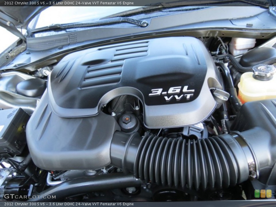 3.6 Liter DOHC 24-Valve VVT Pentastar V6 Engine for the 2012 Chrysler 300 #83550582