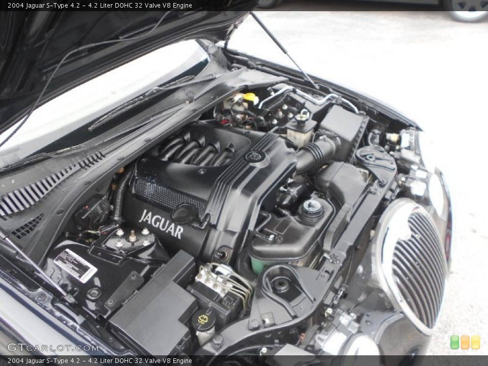 4.2 Liter DOHC 32 Valve V8 2004 Jaguar S-Type Engine