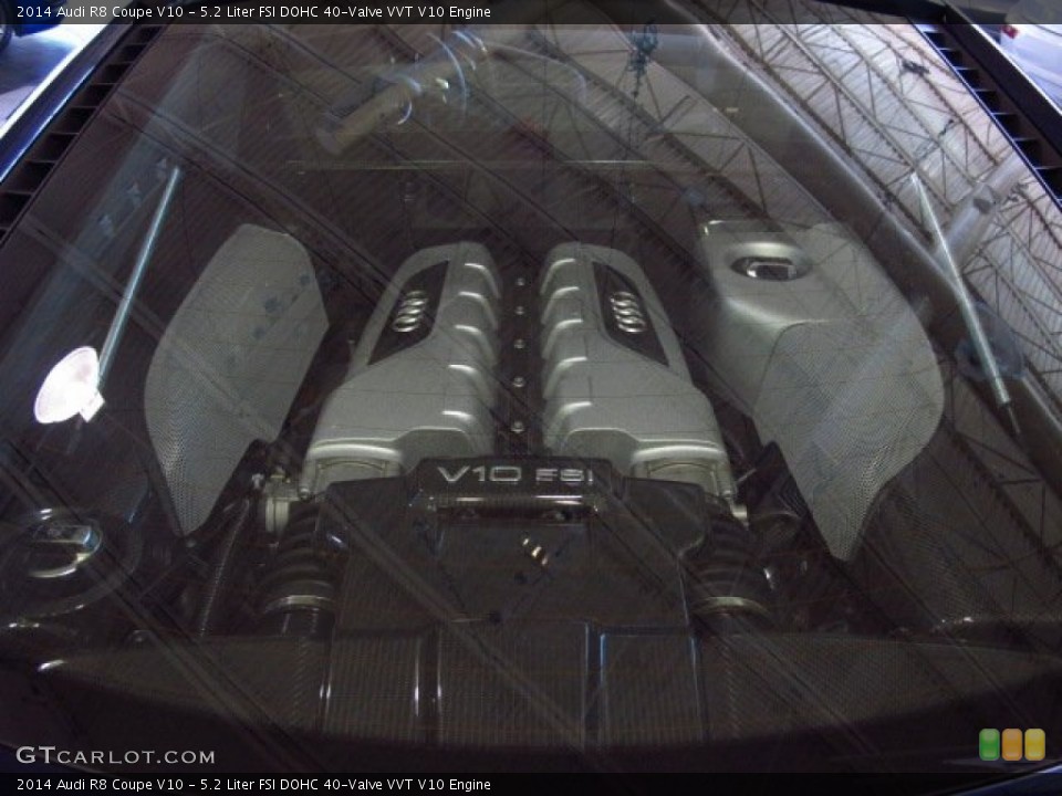5.2 Liter FSI DOHC 40-Valve VVT V10 Engine for the 2014 Audi R8 #83984182