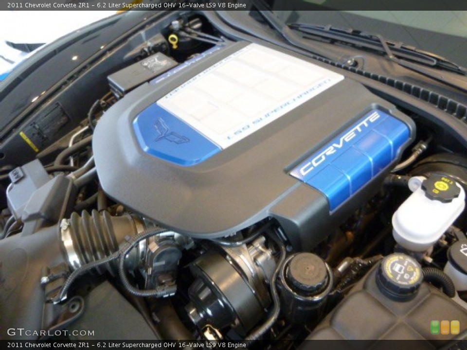 6.2 Liter Supercharged OHV 16-Valve LS9 V8 2011 Chevrolet Corvette Engine