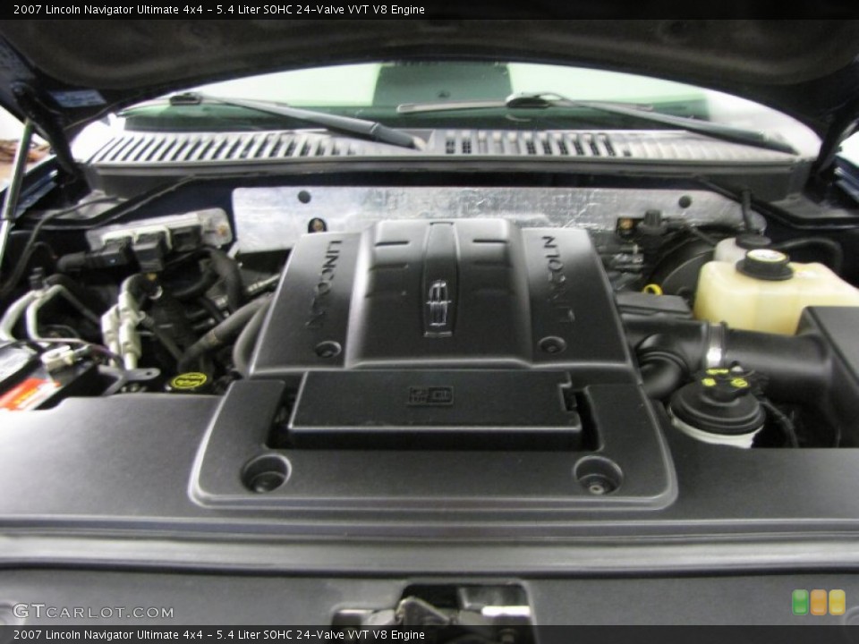 5.4 Liter SOHC 24-Valve VVT V8 Engine for the 2007 Lincoln Navigator #84395418