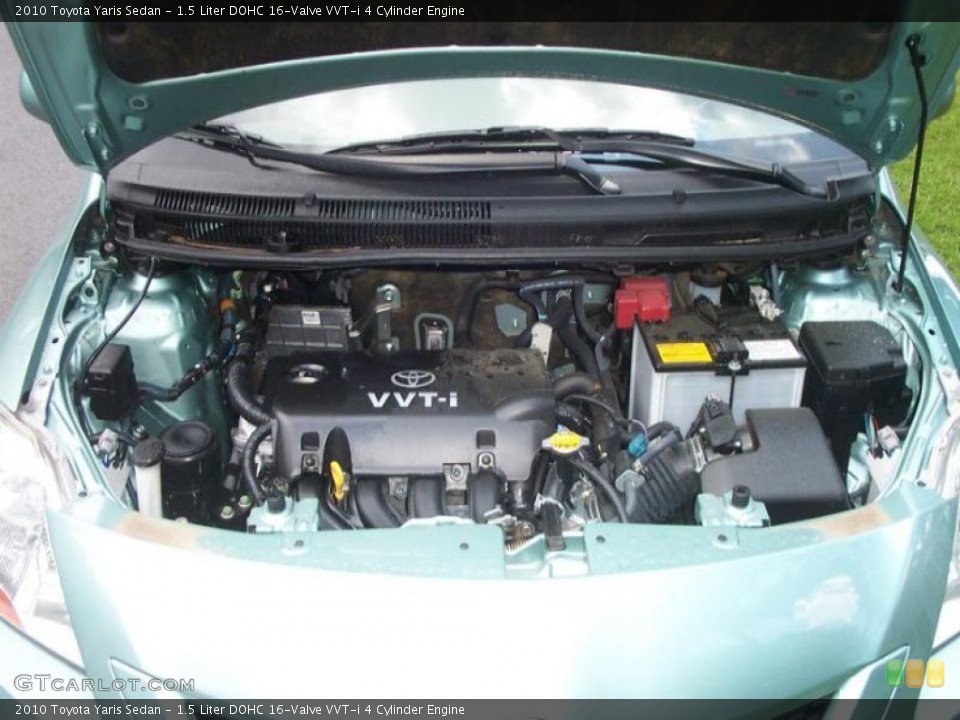 1.5 Liter DOHC 16-Valve VVT-i 4 Cylinder Engine for the 2010 Toyota Yaris #84443402