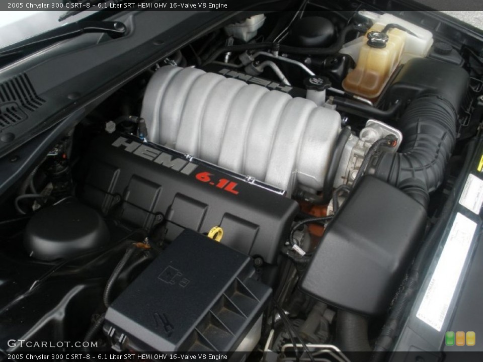 6.1 Liter SRT HEMI OHV 16-Valve V8 2005 Chrysler 300 Engine