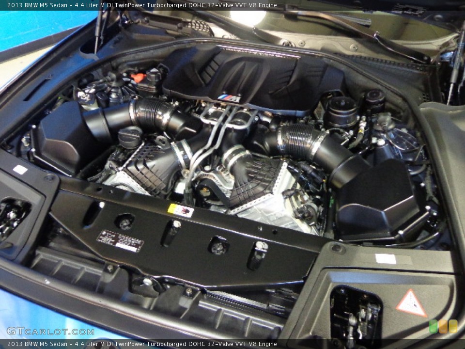 4.4 Liter M DI TwinPower Turbocharged DOHC 32-Valve VVT V8 Engine for the 2013 BMW M5 #85728100